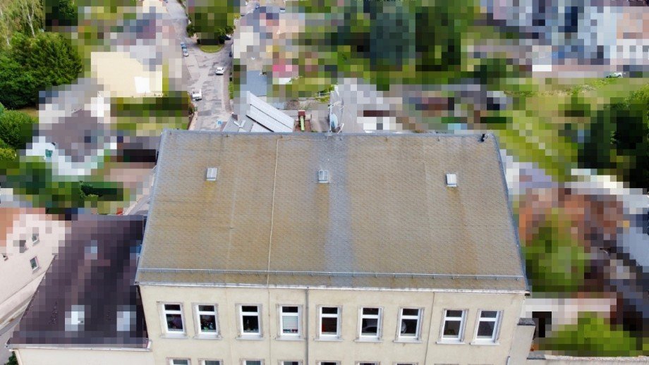 DachflaVorderseite Mehrfamilienhaus Frankenberg