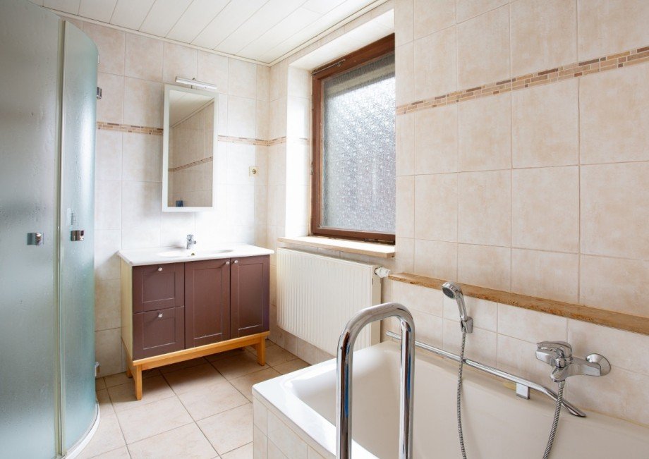 EG-Badezimmer Einfamilienhaus Chemnitz OT Wittgensdorf