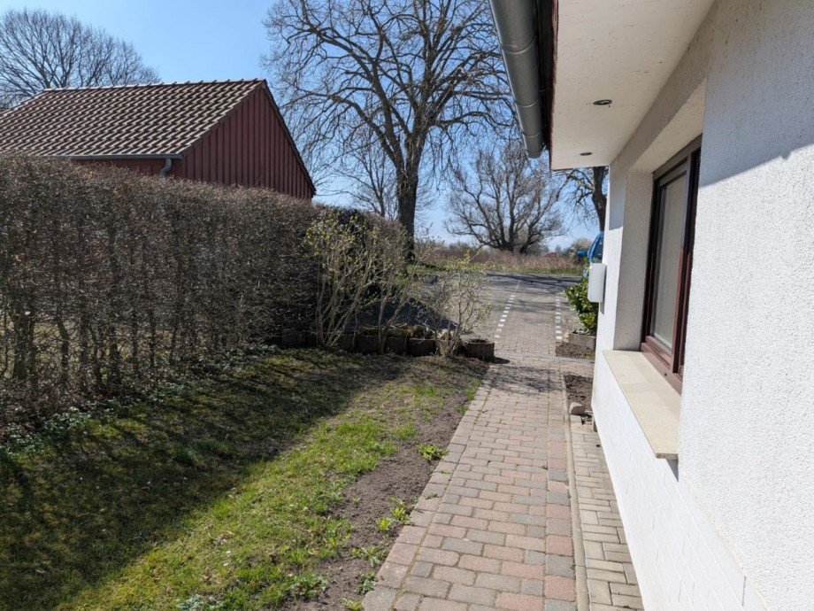 Blick auf Stellfl�chen Terrassenwohnung Altenkirchen