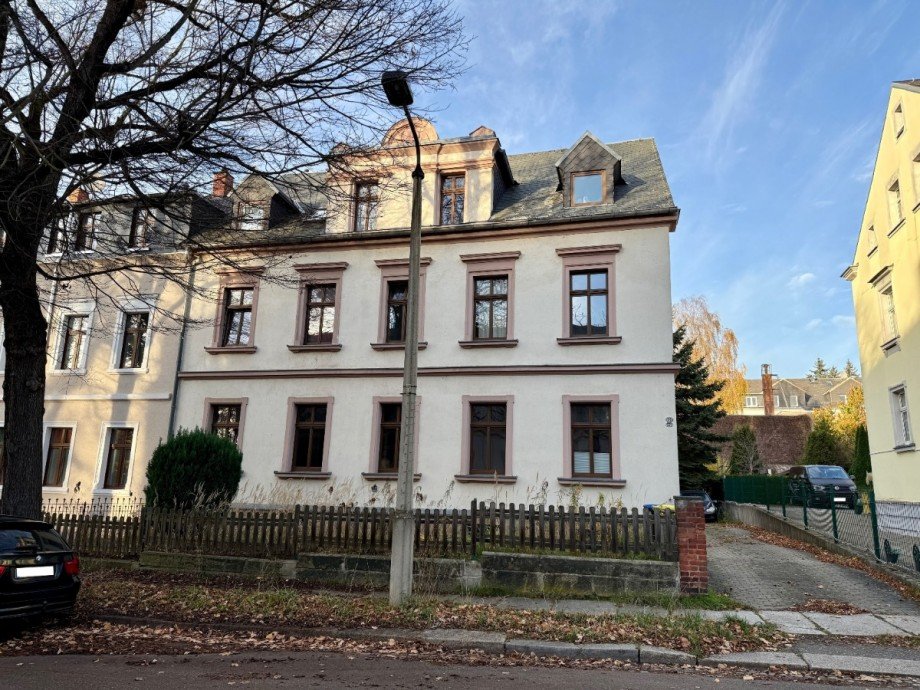 Vorderansicht Mehrfamilienhaus Chemnitz